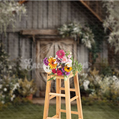 Aperturee Rustic Wooden Barn Door Photography Backdrop with Lush Greenery and White Flowers, Enchanting Garden Scene
