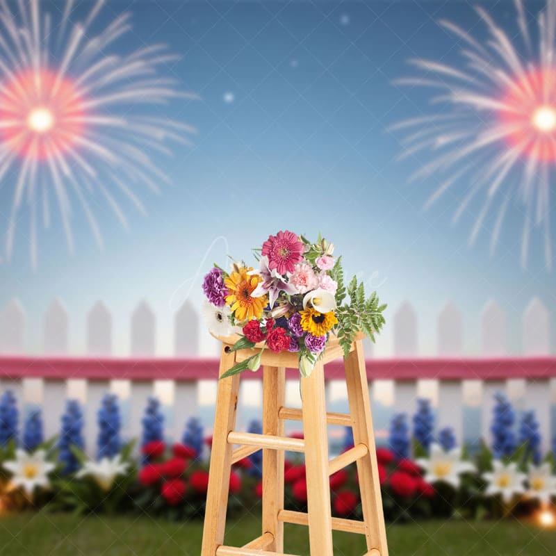 Aperturee - Aperturee 4th of July Floral Fence Independence Day Backdrop