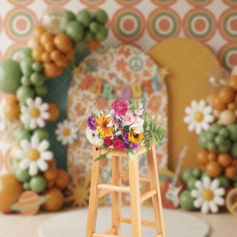 Aperturee - Aperturee 70s Retro Hippie Groovy Backdrop Peace Sign and Daisy for Birthday Party Cake Smash