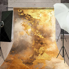 Aperturee - Aperturee Abstract Gold Foil Texture Backdrop Brown and White Cloud Luxury Photography Background