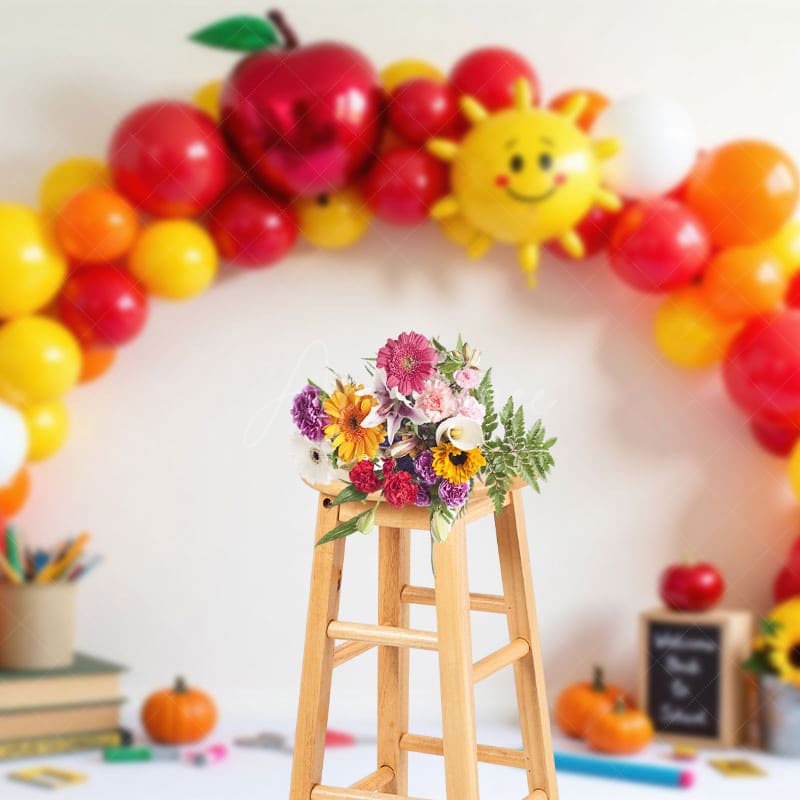Aperturee - Aperturee Back To School Apple Balloon Arch Photo Backdrop