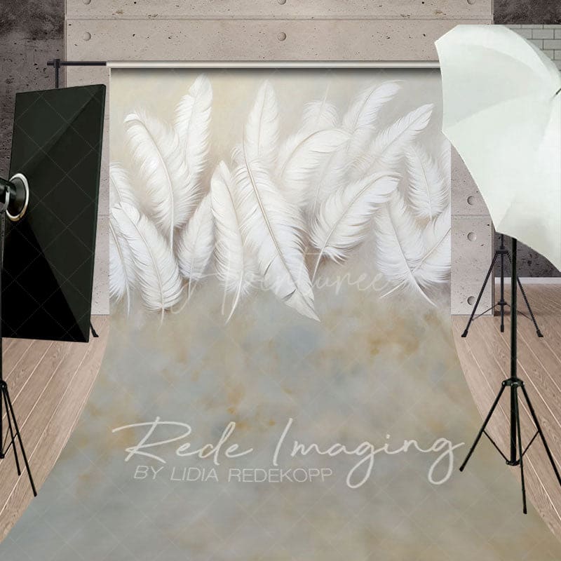 Aperturee - Aperturee Beige Soft White Feather Fine Art Sweep Backdrop