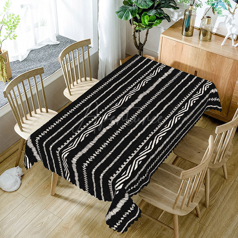 Aperturee - Aperturee Black and White Geometric Rectangle Tablecloth for Modern Minimalist and Contemporary Dining Decor