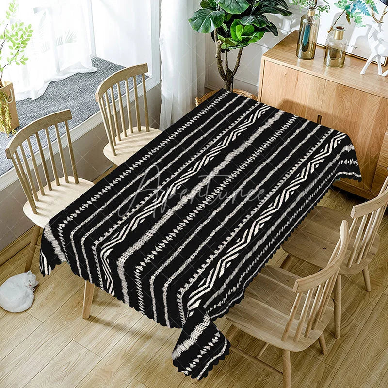 Aperturee - Aperturee Black and White Geometric Rectangle Tablecloth for Modern Minimalist and Contemporary Dining Decor