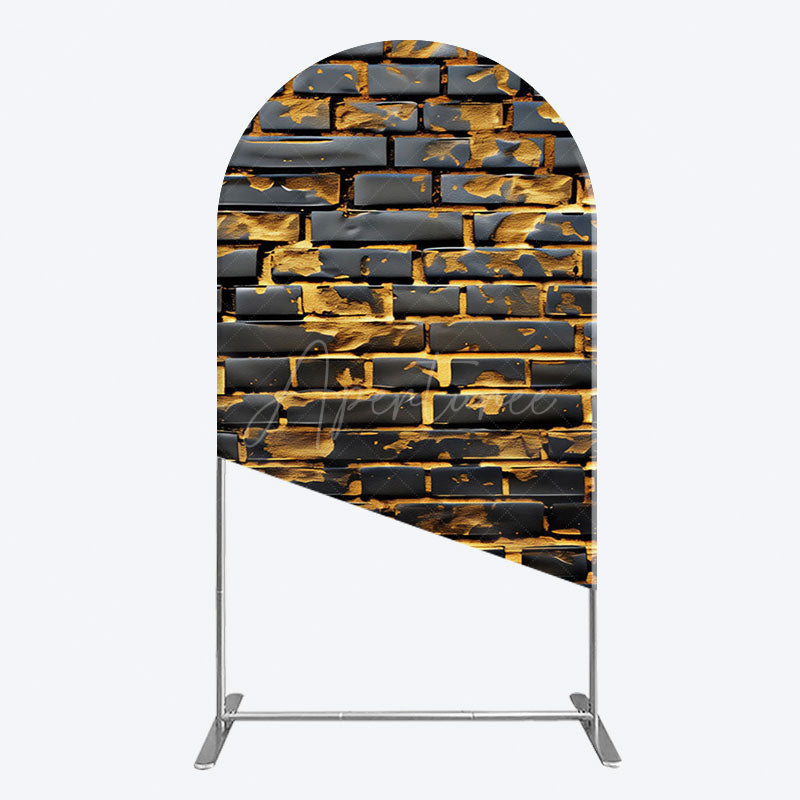 Aperturee - Aperturee Black Bricks Wall Golden Engraved Arch Backdrop