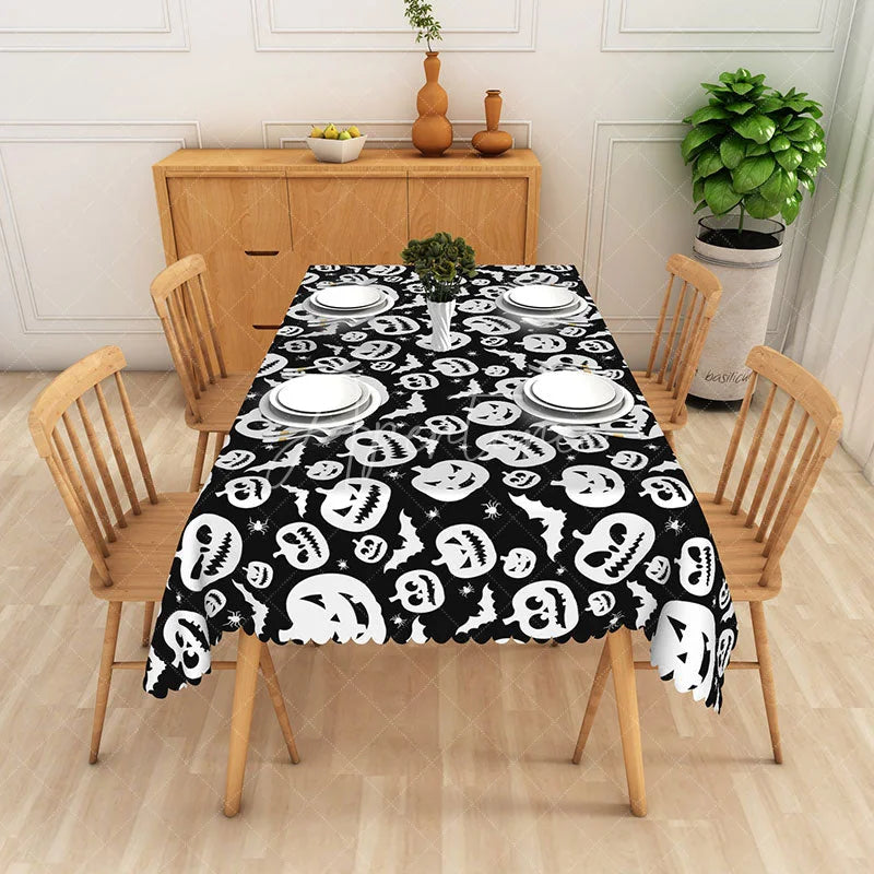Aperturee - Aperturee Black Halloween Rectangle Tablecloth with Jack O’ Lanterns and Bats for Spooky Holiday Party Decorations