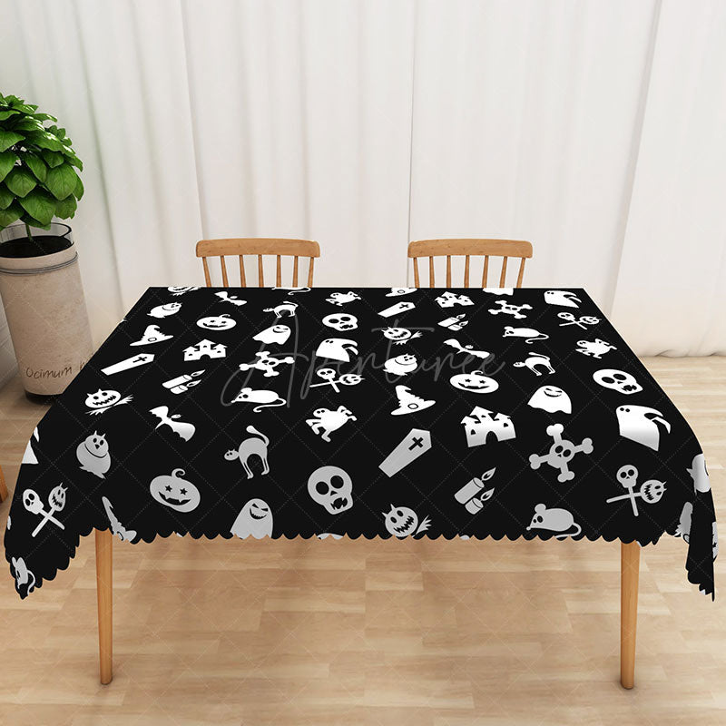 Aperturee - Aperturee Black Halloween Rectangle Tablecloth with Skulls Bats and Pumpkins for Gothic Spooky Party Decor