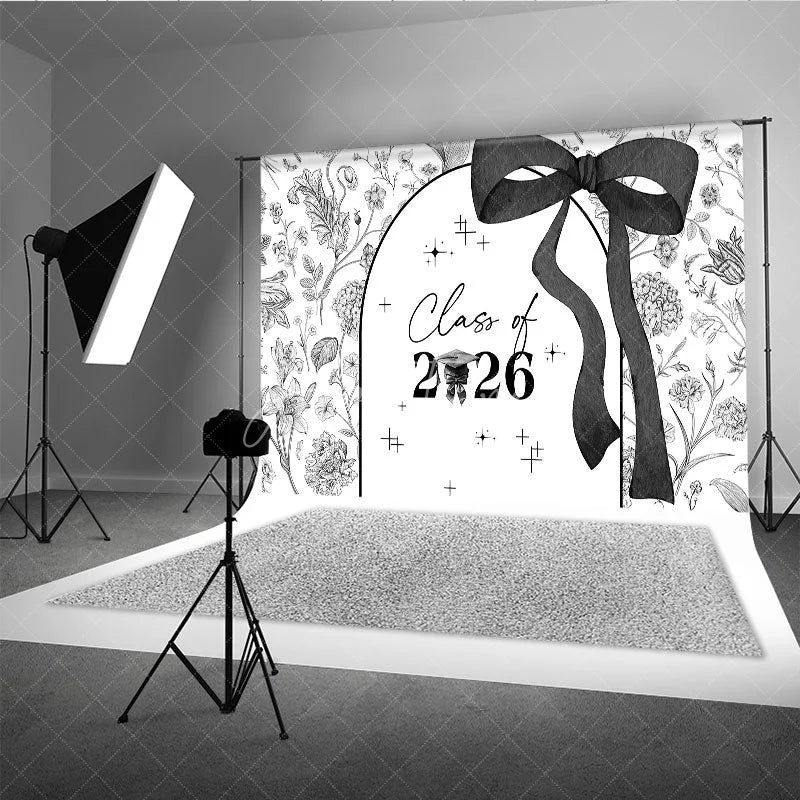 Aperturee - Aperturee Black White Floral Class of 2026 Graduation Backdrop