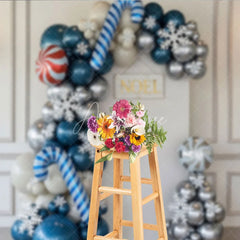Aperturee - Aperturee Blue and Silver Balloon Arch Backdrop Candy Cane Snowflake Background Winter Wonderland Christmas Party Decoration