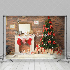 Aperturee - Aperturee Brown Bricks Wall Xmas Tree Merry Christmas Backdrop