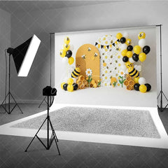 Aperturee - Aperturee Bumble Bee Photography Backdrop Honeycomb and Sunflower Birthday Party Background