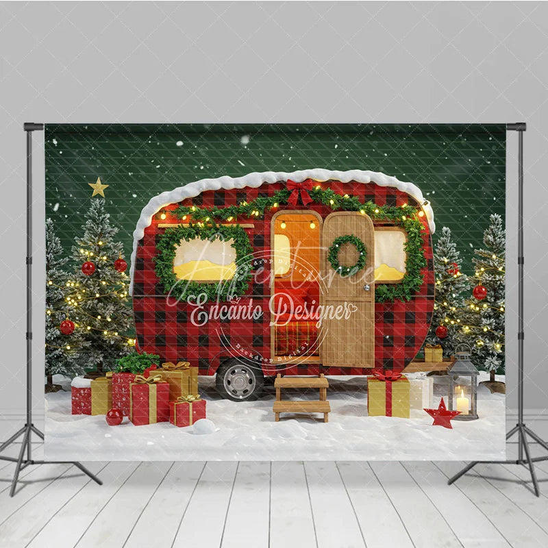 Aperturee - Aperturee Christmas Camper Photography Backdrop Red Buffalo Plaid Vintage Trailer Snowy Holiday Mini Session Background