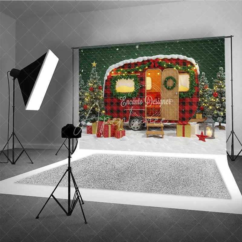 Aperturee - Aperturee Christmas Camper Photography Backdrop Red Buffalo Plaid Vintage Trailer Snowy Holiday Mini Session Background