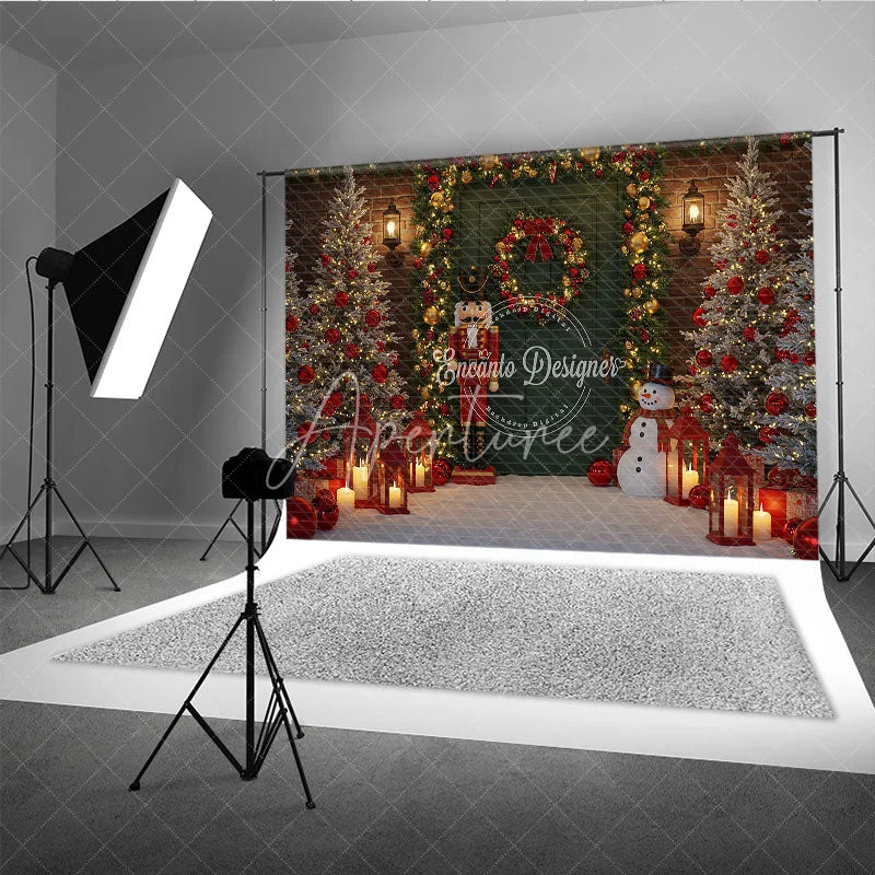 Aperturee - Aperturee Christmas Door Photography Backdrop with Nutcracker and Snowman Green Door Holiday Mini Session Background