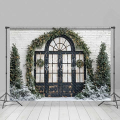 Aperturee - Aperturee Christmas Front Door Backdrop Black Arched Window Wreath Pine Trees Lights Snow White Brick Background