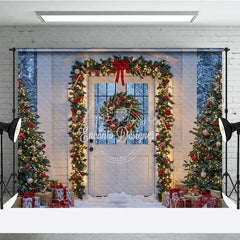 Aperturee - Aperturee Christmas Front Door Photography Backdrop White Door with Garland and Red Bows Snowy Holiday Photo Background