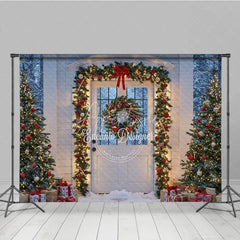 Aperturee - Aperturee Christmas Front Door Photography Backdrop White Door with Garland and Red Bows Snowy Holiday Photo Background
