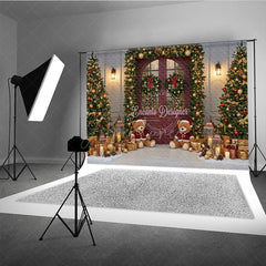 Aperturee - Aperturee Christmas Red Door Photography Backdrop Teddy Bears in the Snow with Garland Holiday Mini Session Background
