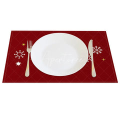 Aperturee - Aperturee Christmas Set of 4 Placemats Deep Red with Merry Christmas Script White Snowflakes Holiday Table Mats