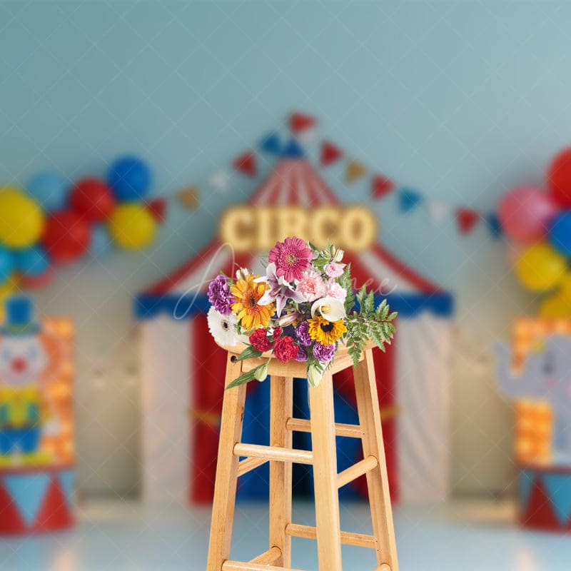 Aperturee - Aperturee Circus Balloon Flags With Stage Cake Smash Backdrop