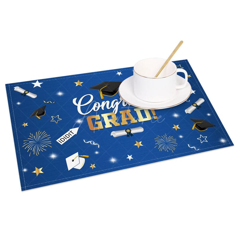 Aperturee - Aperturee Congrats Grad Mortarboard Scroll Set of 4 Placemats
