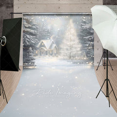 Aperturee - Aperturee Cozy Christmas Cottage Sweep Backdrop Painterly Winter Snow Scene Holiday Mini Session Photo Floor Drop