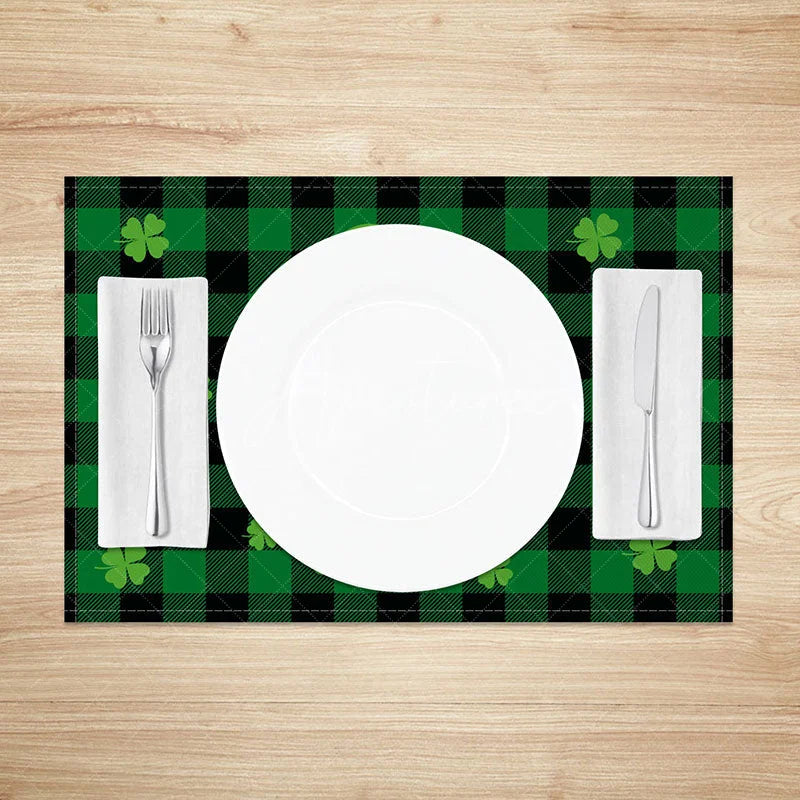 Aperturee - Aperturee Cutest in the Clover Patch Set of 4 Placemats St. Patricks Day Large Shamrock Green Plaid Table Mats