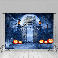 Aperturee - Aperturee Dark Gothic Halloween Holiday Backdrop Spooky Gate with Full Moon Lightning Bats and Jack-o’-Lanterns