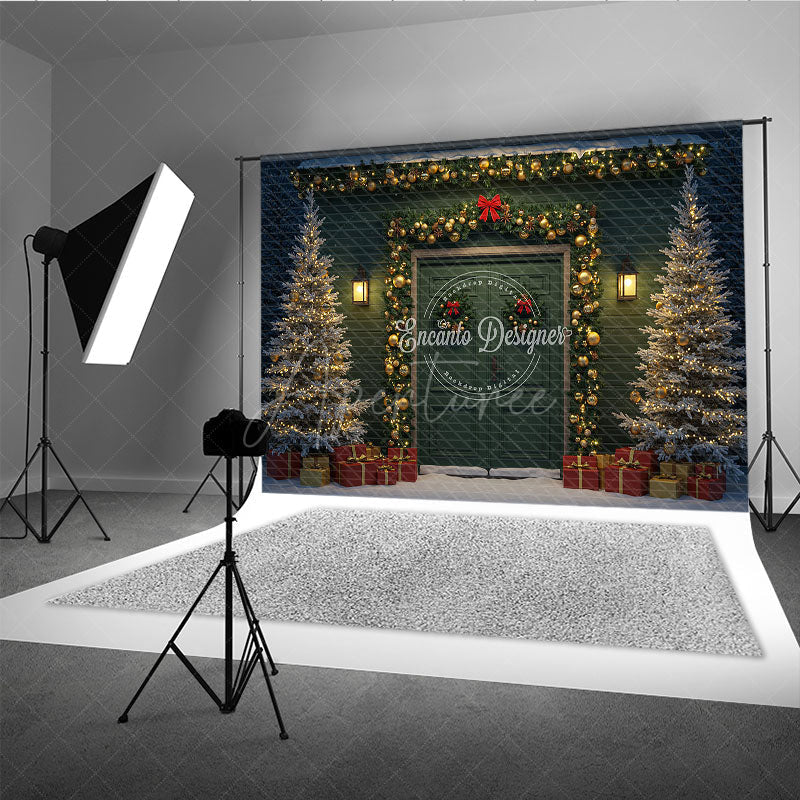 Aperturee - Aperturee Elegant Christmas Door Photography Backdrop Green Door with Gold Garland Snowy Holiday Photo Background