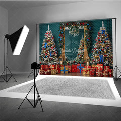 Aperturee - Aperturee Elegant Christmas Mirror Photography Backdrop Red and Blue Ornaments with Garland Classic Holiday Photo Background