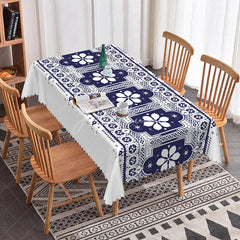 Aperturee - Aperturee Elegant Dark Blue and White Geometric Floral Rectangle Tablecloth with Scalloped Edge Dining and Home Decor