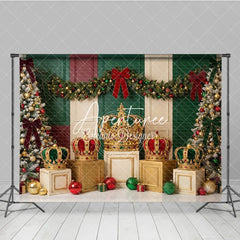 Aperturee - Aperturee Elegant Red Green Gold Christmas Tree and Royal Crown Holiday Backdrop Festive Celebration Decor