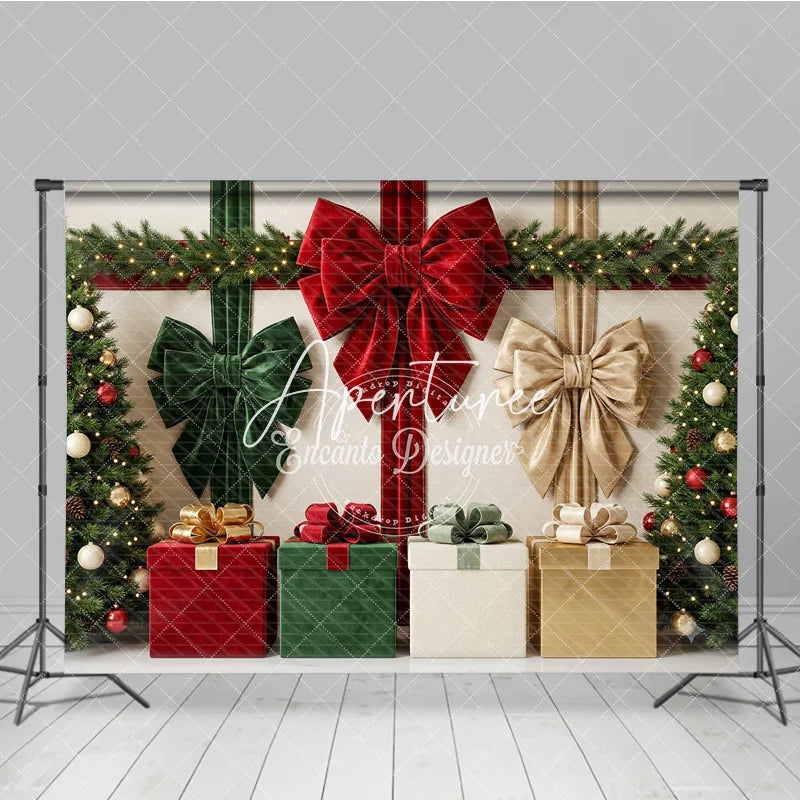 Aperturee - Aperturee Elegant Red Green Gold Velvet Bows and Christmas Tree Holiday Backdrop Festive Gift Boxes and Ornaments Decor