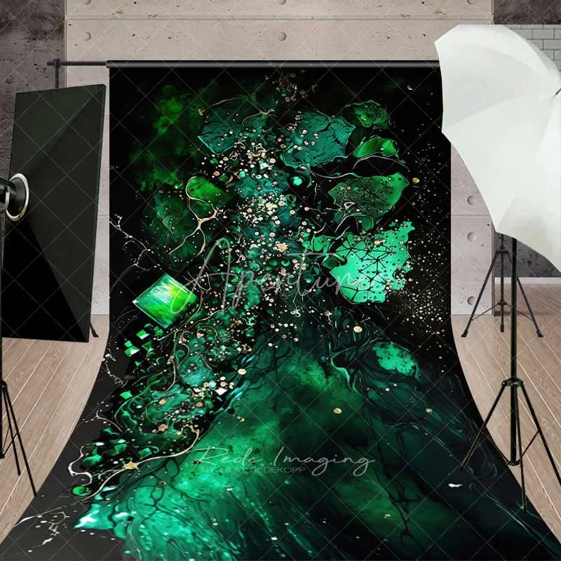 Aperturee - Aperturee Emerald Green and Gold Fluid Art Backdrop Abstract Geode Fragments Photography Background