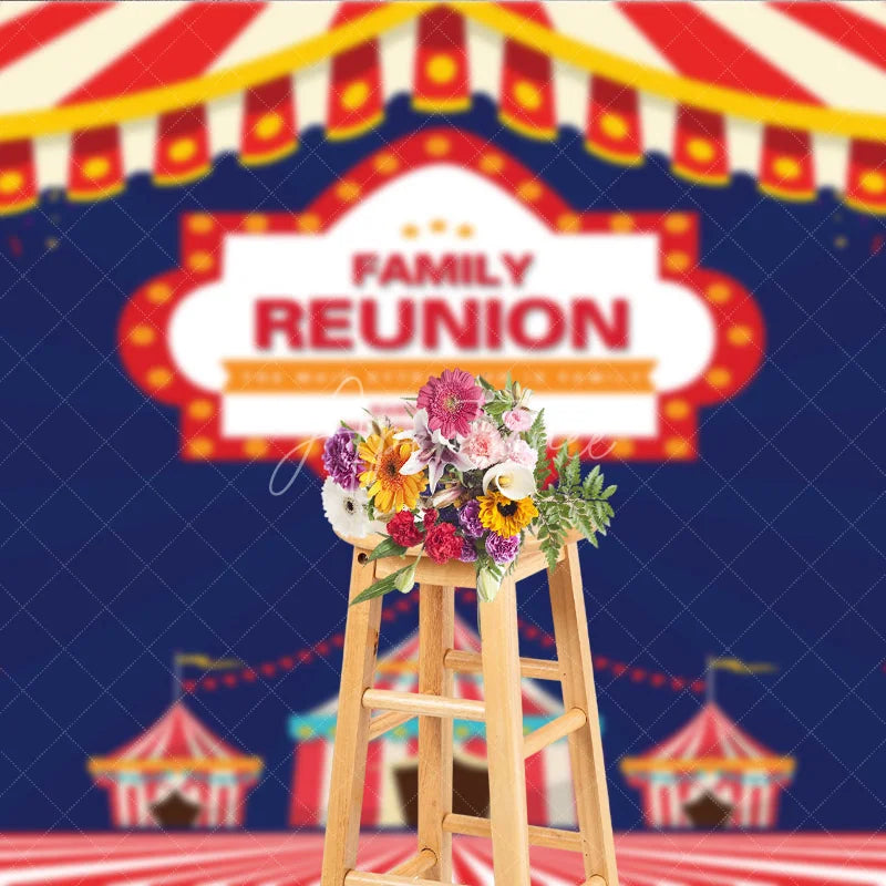 Aperturee - Aperturee Family Reunion Backdrop with Carnival Circus Tent Red and White Stripes Theme Welcome Banner for Party Decor