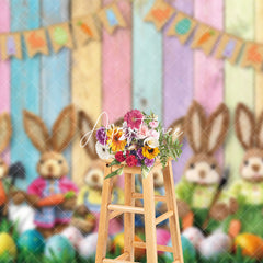 Aperturee - Aperturee Festival Easter Bunnies Sitting On Grass Backdrop