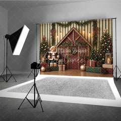 Aperturee - Aperturee Festive Christmas Cabin and Teddy Bear Holiday Backdrop Decorated Trees with Gifts and Winter Decor