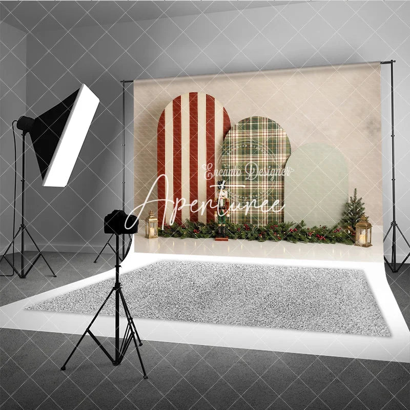 Aperturee - Aperturee Festive Red Striped and Green Plaid Arched Holiday Backdrop Christmas Nutcracker and Garland Decor