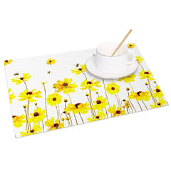 Aperturee - Aperturee Floral Bees Fresh Spring Party Set of 4 Placemats