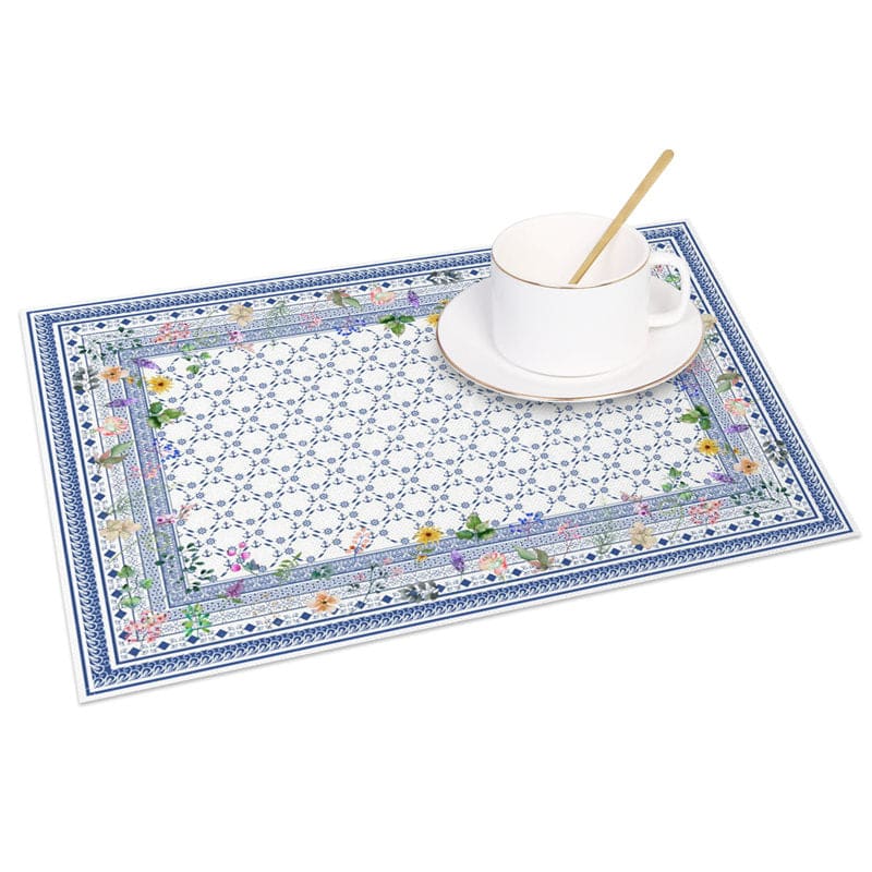 Aperturee - Aperturee Floral Elegant Slovakia Pattern Set of 4 Placemats