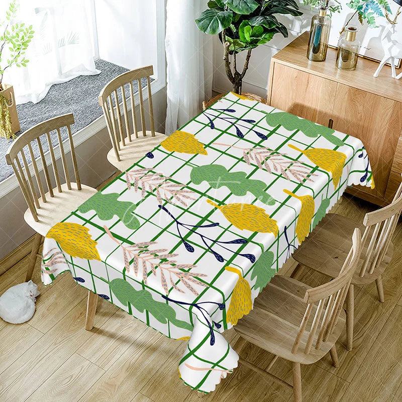 Aperturee - Aperturee Fresh Spring Tablecloth with Boho Green Plaid Pattern for Farmhouse Kitchen and St. Patrick’s Day Decor