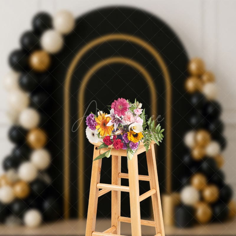 Aperturee - Aperturee Gold And Black Arch Balloons Cake Smash Backdrop