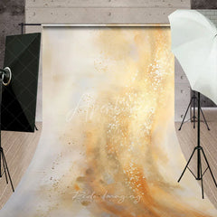 Aperturee - Aperturee Golden Abstract Texture Sweep Backdrop Elegant Artistic Portrait Background for Professional Photography