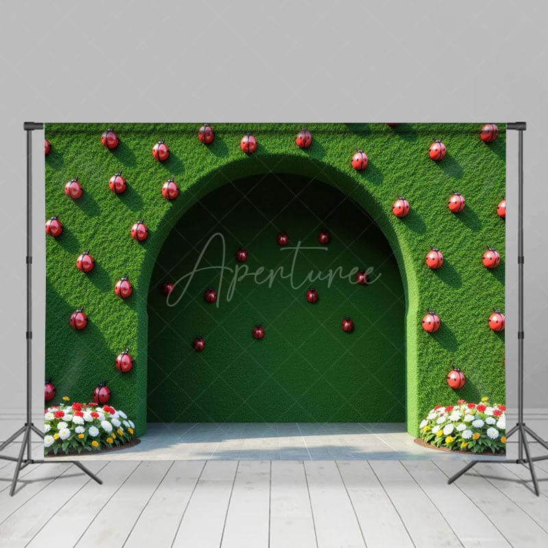 Aperturee - Aperturee Green Arch Wall Ladybug Summer Photography Backdrop