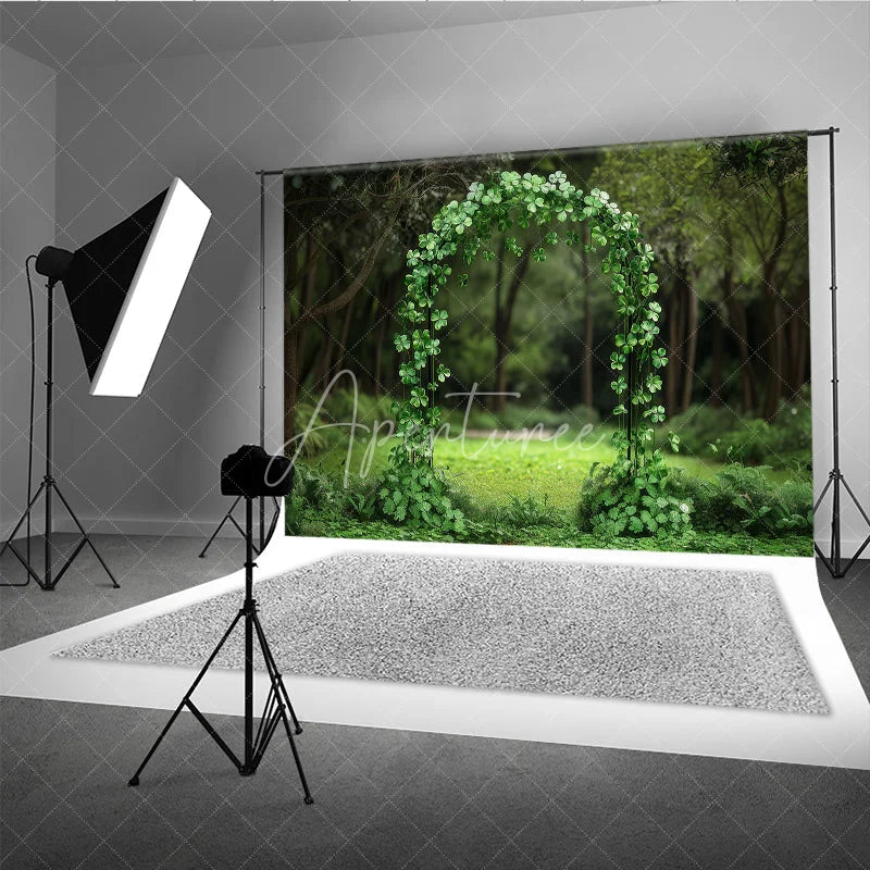 Aperturee - Aperturee Green Clover Archway Photography Backdrop Lush Foliage Enchanted Forest for Wedding and Portrait