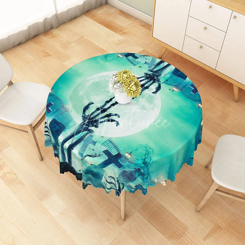 Aperturee - Aperturee Green Halloween Round Tablecloth with Full Moon and Graveyard for Zombie and Spooky Party Decor