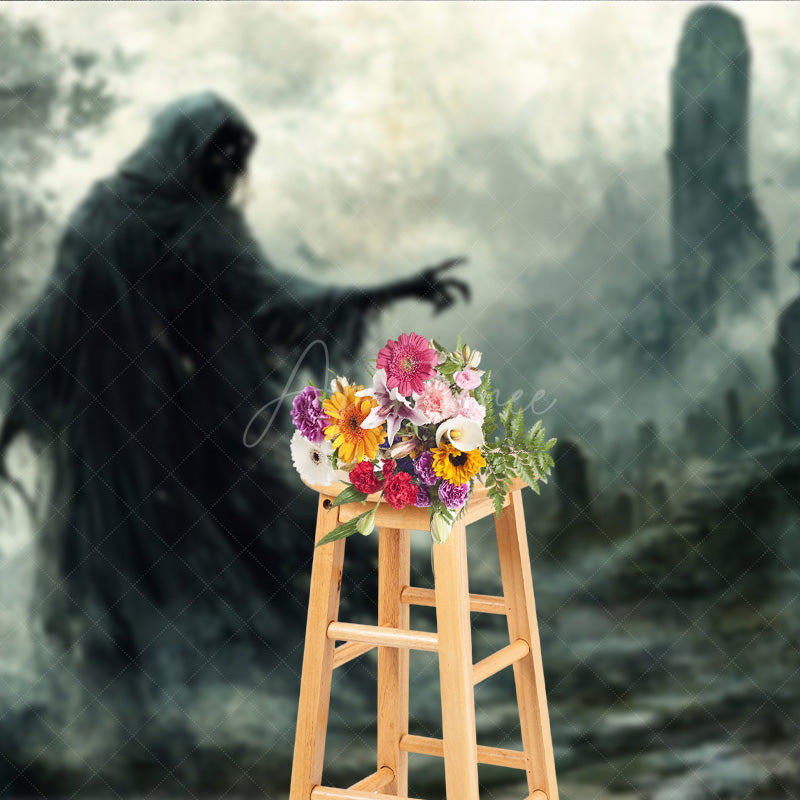 Aperturee - Aperturee Grim Reaper in Haunted Graveyard Photography Backdrop Misty Ghost Scene for Fine Art Spooky Halloween Portraits