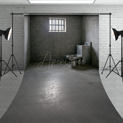 Aperturee - Aperturee Gritty Prison Cell Sweep Backdrop Concrete Jail Room with Barred Window for Themed Escape Room Photos