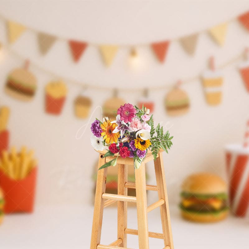 Aperturee - Aperturee Hamburger And French Fries Cute Cake Smash Backdrop