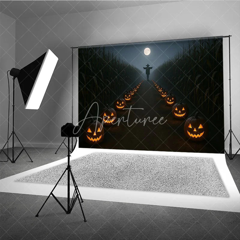 Aperturee - Aperturee Haunted Cornfield Photography Backdrop Spooky Scarecrow and Jack-o-lanterns Halloween Night Photo Background